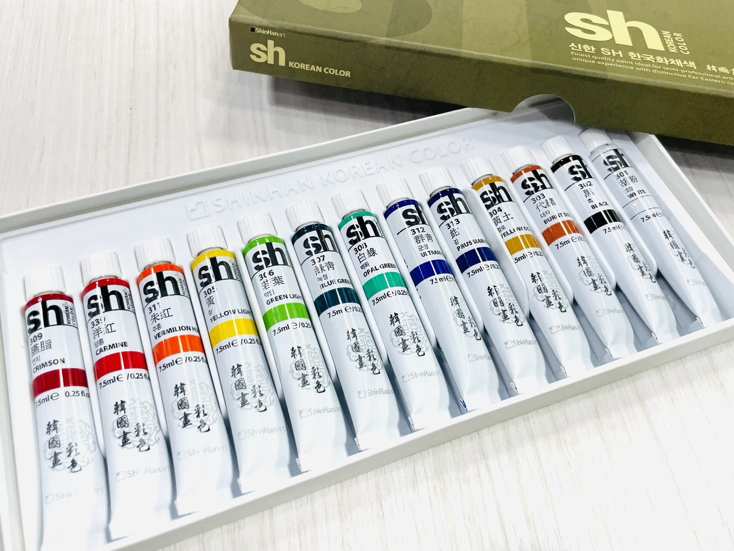 《ShinHan 新韓 國畫顏料》 一盒13色 7.5ml