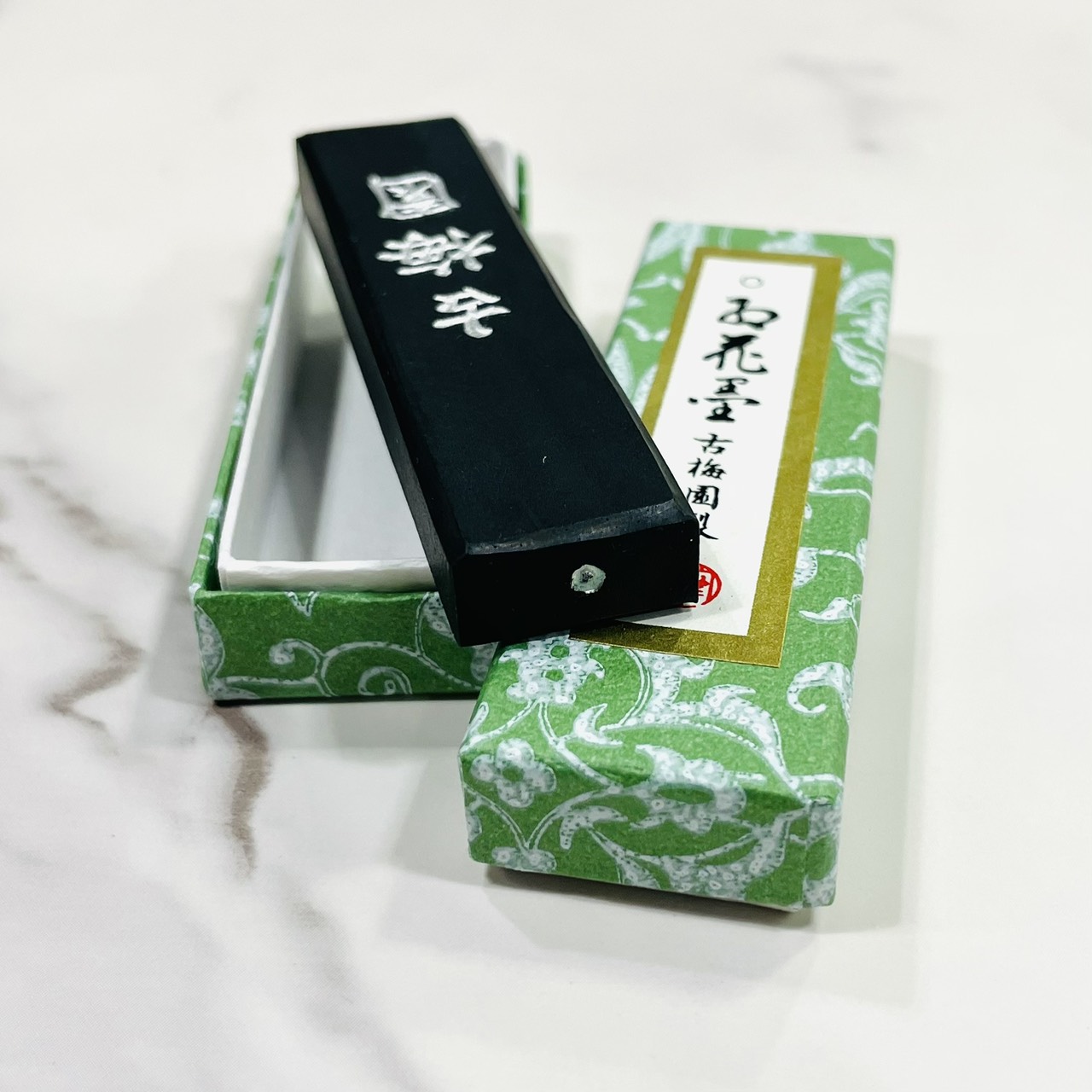 《古梅園 紅花墨 1星1丁 》  日本製  油煙 / 礦油