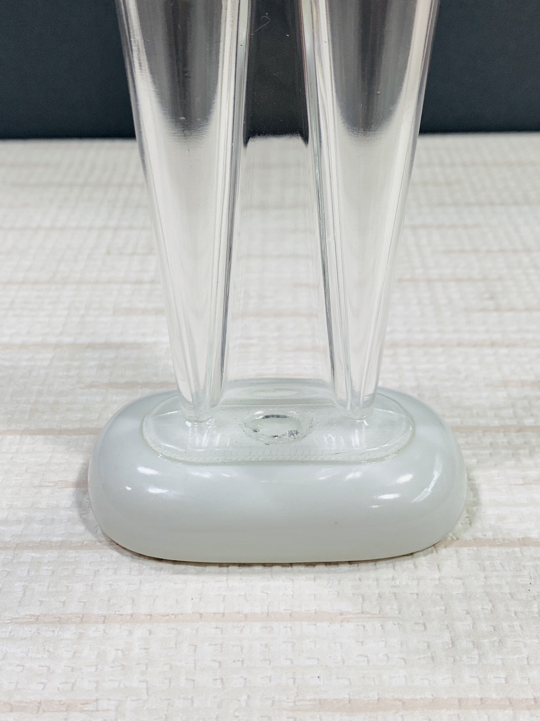 《開明瓷器塑料筆立》