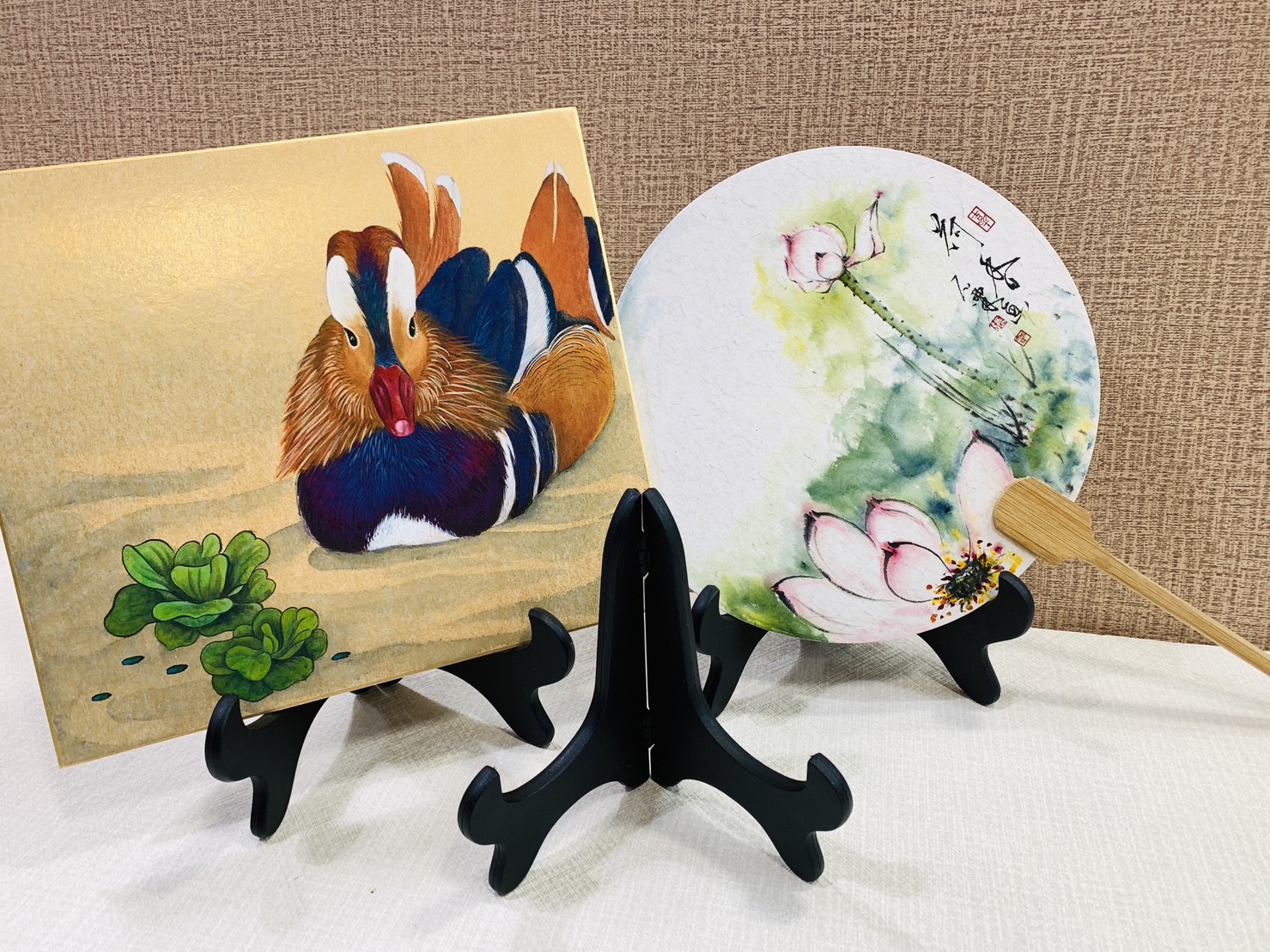 《簡易扇架》大 中 小號 扇架 塑膠製 手扇展示架 展示架