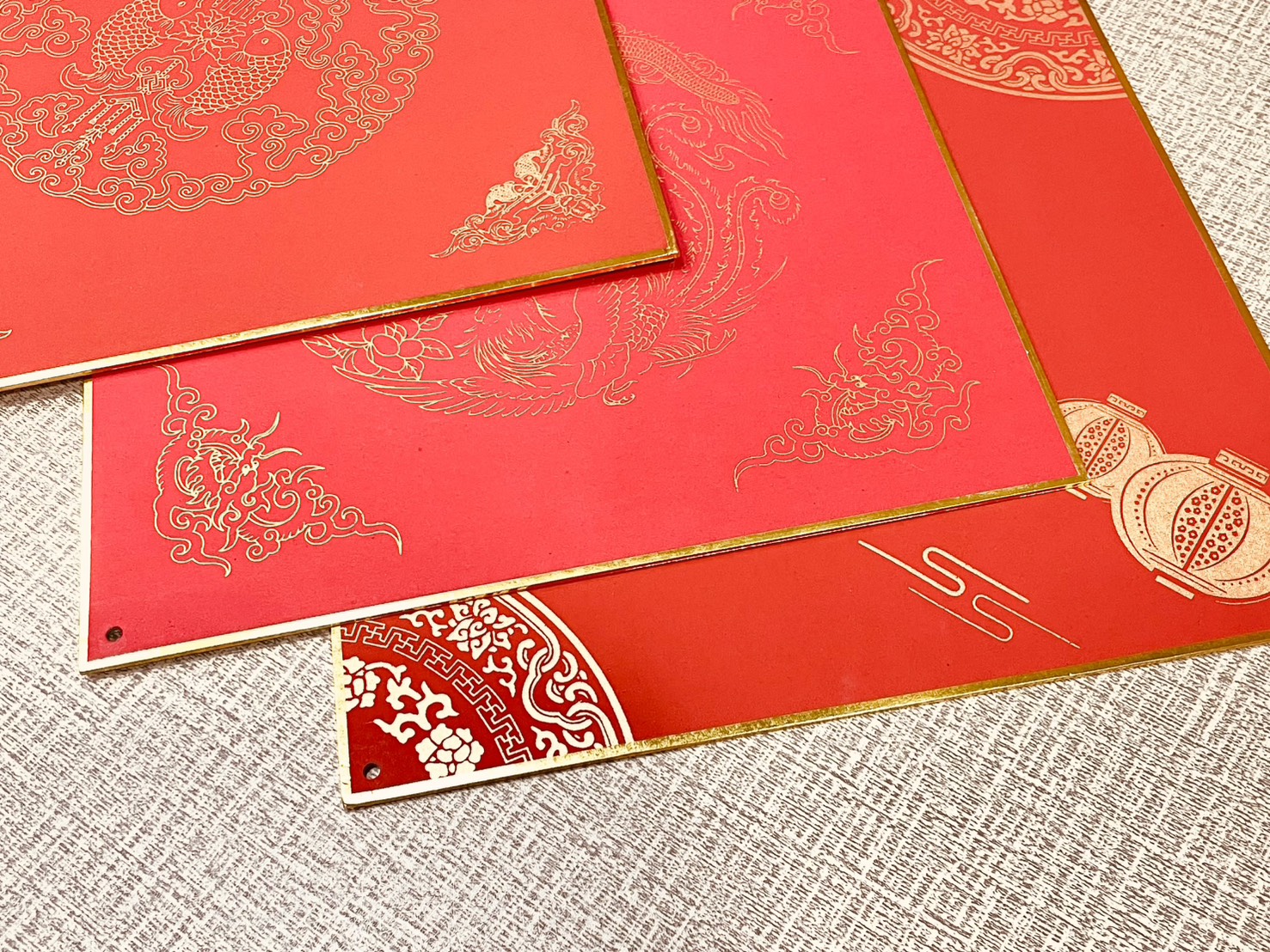 《正方 描金紅宣畫仙版》 附中國結  33x33cm  / 福卡