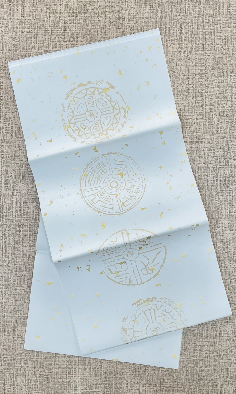 《蠟染瓦當七言對聯宣》 34*138cm 
