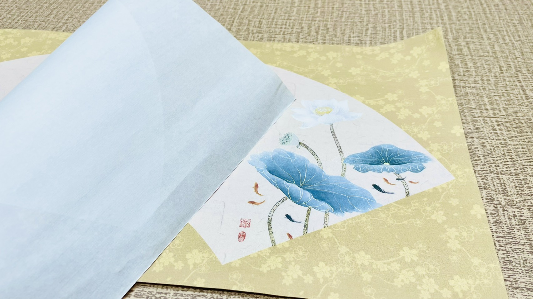 《國風扇面》 蠟染箋 尺寸：約23x46cm 扇形紙 扇面紙 半生熟宣 安徽製