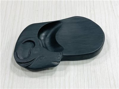 《細羅紋歙硯—牛》 硯台 歙硯